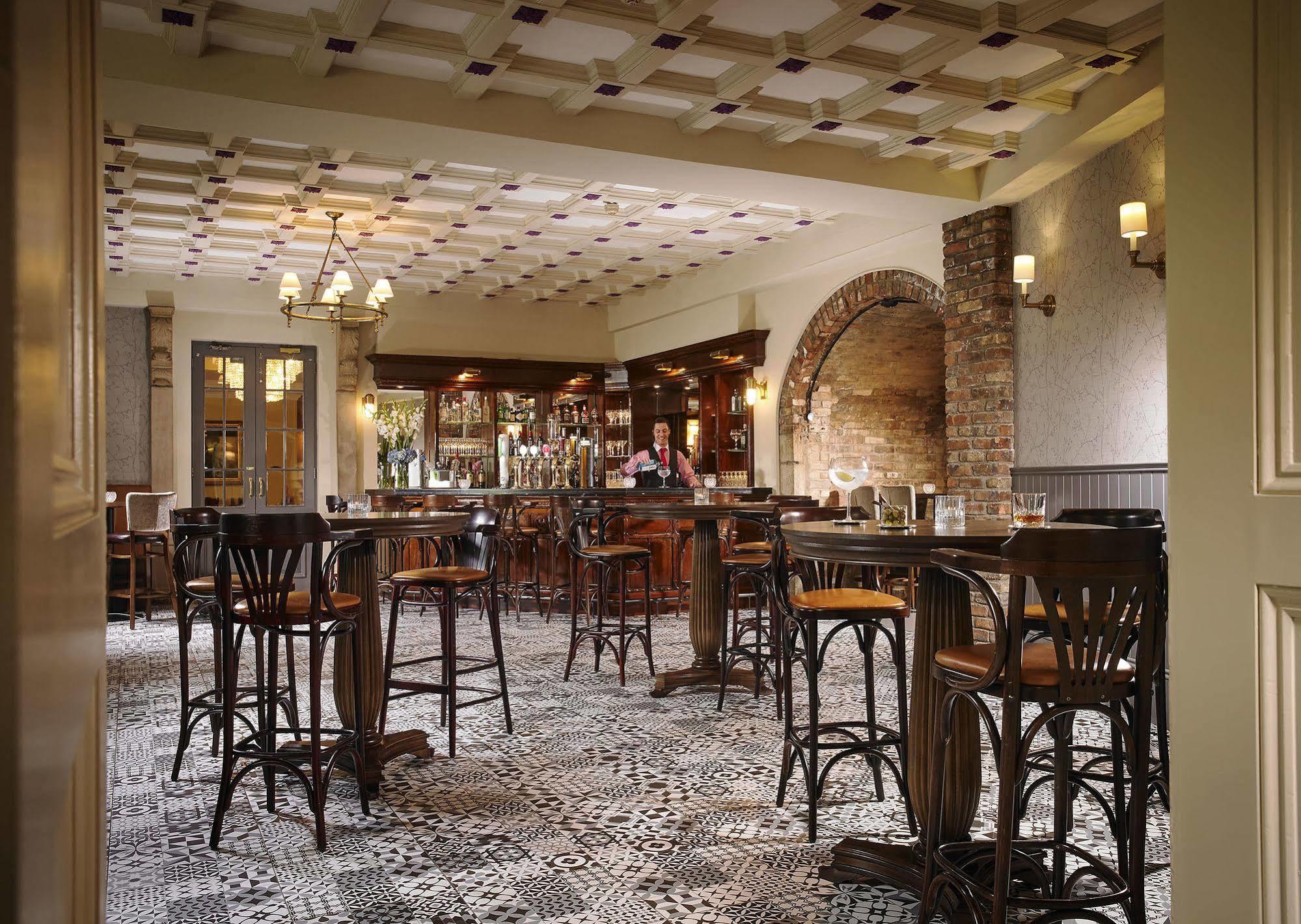 Hotel Citywest 4*